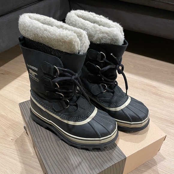 Sorel Caribou Boots - Picture 2 of 5